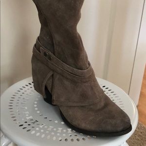 Fergie boots 7.5